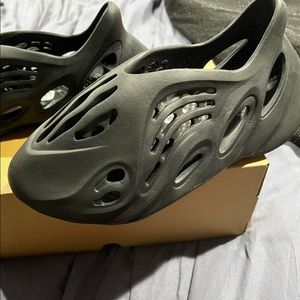 Yeezy Foam Runner Onyx